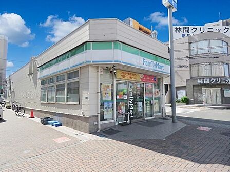 ファミリーマート 中央林間駅前店まで約228ｍ