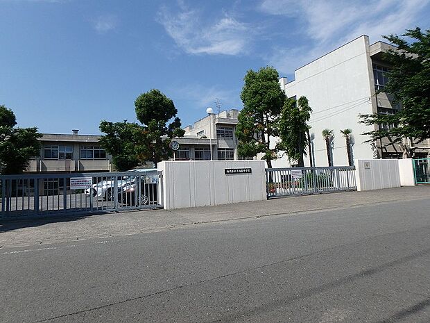 相原中学校まで約460ｍ