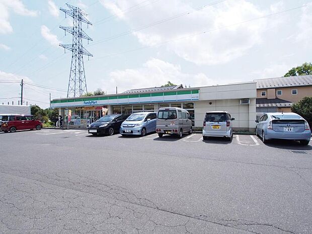 ファミリーマート松が丘2丁目店まで約361〜413m