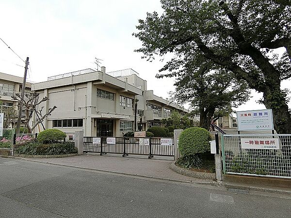 相原小学校まで約1623ｍ
