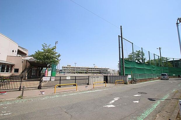 大沼小学校まで約275ｍ