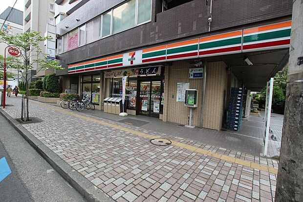 セブンイレブン相模大野駅南店まで約407m