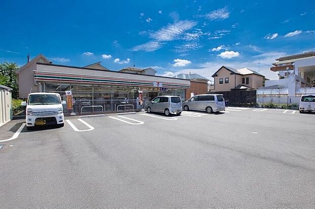 セブンイレブン相模原相南1丁目店まで約145m