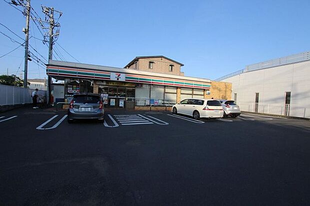 セブンイレブン大和下鶴間店まで約553ｍ