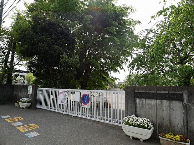 宮上小学校まで約483〜509m