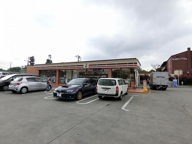 セブンイレブン相模原大野台3丁目店まで約711m