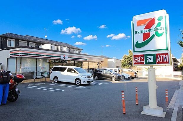 セブンイレブン町田鶴川団地店まで約448ｍ