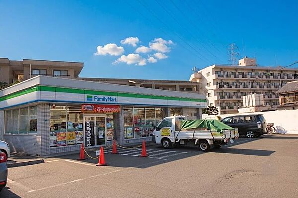 ファミリーマート 相模原古淵店まで約462ｍ