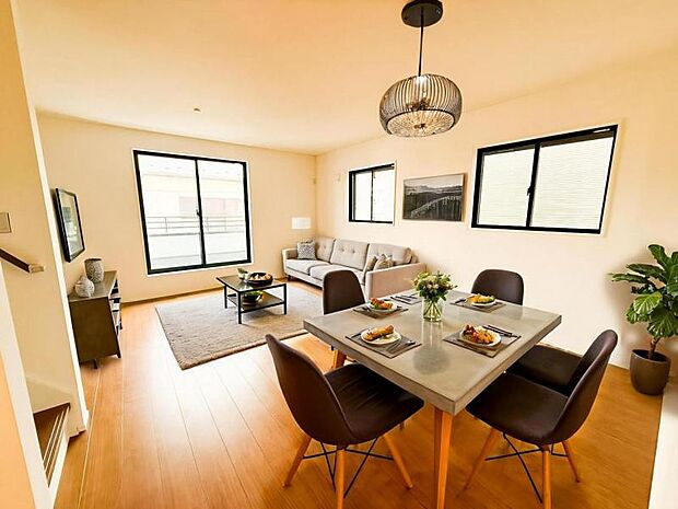 本画像はCGで作成しております。実際に現地に家具は置かれておりません。また、価格に家具は含まれておりません。