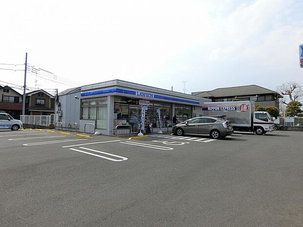 ローソン町田忠生店まで約324m