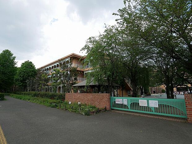 富士見小学校まで約713m