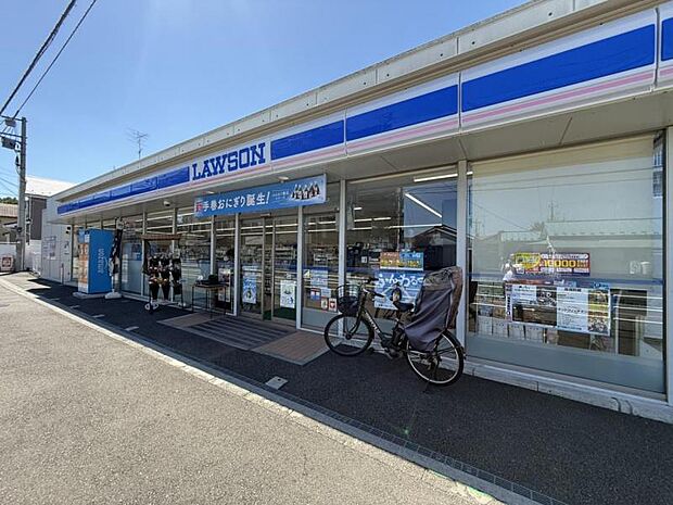 ローソン西鶴間小学校入口店まで約374m