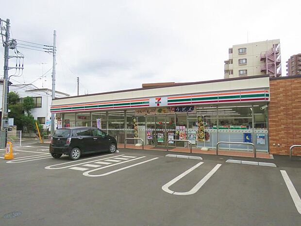 セブンイレブン座間相武台前店まで約609m