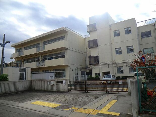 みたけ台中学校まで約802ｍ