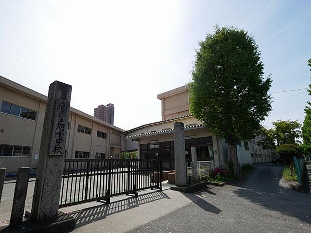 旭小学校まで約1611m