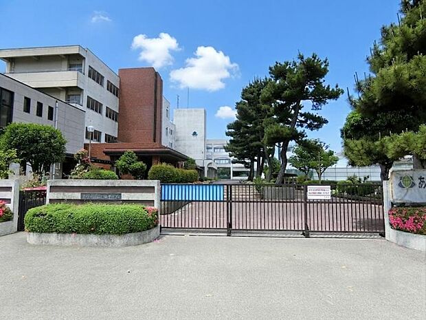 小山中学校まで約2019m