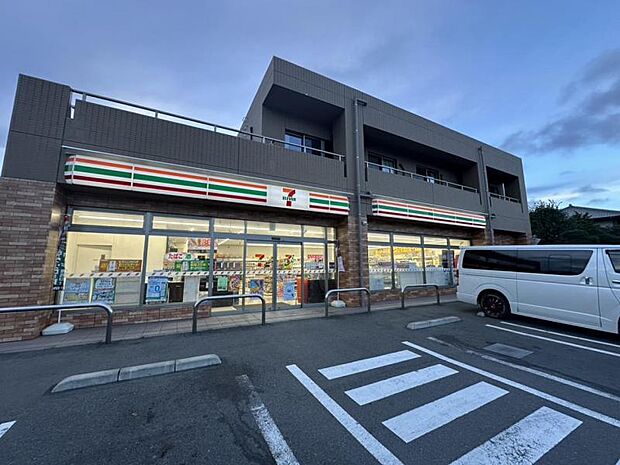 セブンイレブン 相模原上鶴間本町8丁目店まで約507m