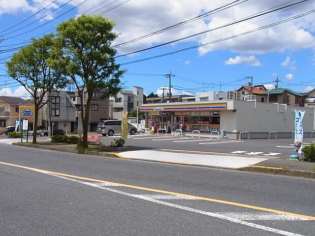 ミニストップ町田小川2丁目店まで約445m