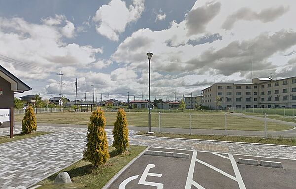 駅前西公園