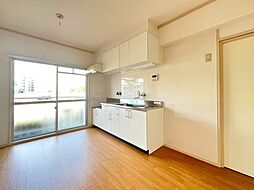 浜田ハイツ 1階2LDKのリビング/ダイニング