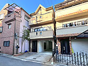 住道駅より徒歩30分 築24年6ヶ月 3階建の賃貸物件