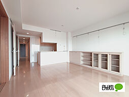 ザ・ガーデンアイル 3LDKのリビング/ダイニング