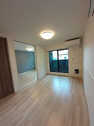 ヴァロア　II 2階2LDKのリビング/ダイニング