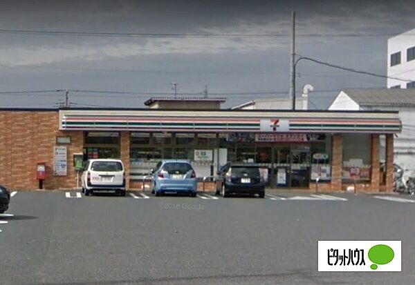 コンビニ「セブンイレブン木更津桜井店まで694m」