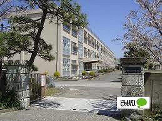 中学校「木更津市立木更津第一中学校まで1512m」