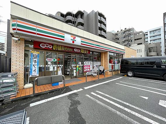 セブン-イレブ...