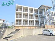 名張駅より徒歩9分 築27年8ヶ月 3階建の賃貸物件