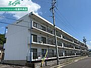 青山町駅より徒歩5分 築18年10ヶ月 3階建の賃貸物件