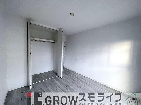 クローゼット付きでお部屋をすっきり使えます。