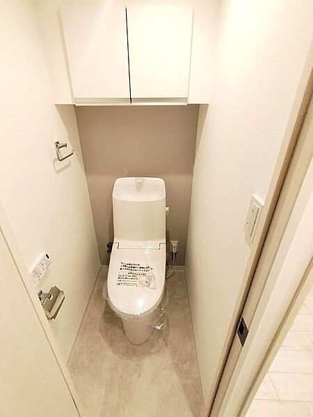 ウォシュレットも完備しております。
