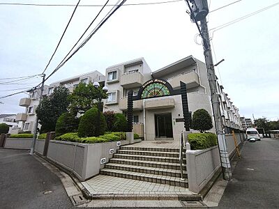 外観：[資料請求・内見予約]はお気軽に。お電話は[通話料無料]です。メールの場合は[資料請求]ボタンをクリックしていただきお問い合わせください。皆様からのお問い合わせをお待ち致しております