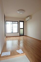 グローバル箕面 3階ワンルームのリビング/ダイニング