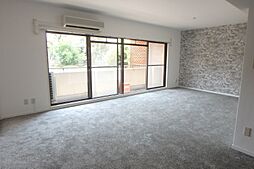 北大阪急行電鉄 箕面船場阪大前駅 徒歩10分の賃貸マンション 1階5LDKのリビング/ダイニング