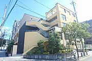 箕面萱野駅より徒歩4分 築22年3ヶ月 4階建の賃貸物件