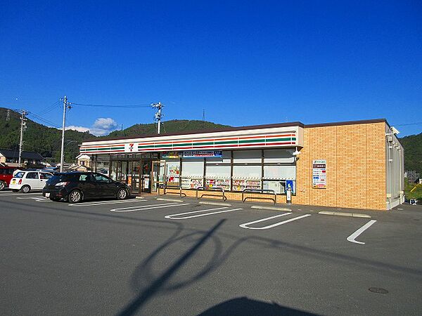 セブンイレブン 天竜船明店（552m）