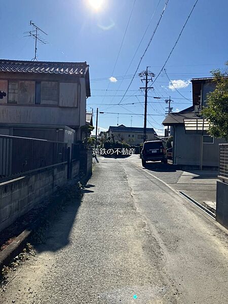 南東側道路