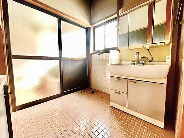 ゆとりがあり、毎日の身支度も気持ちよくはかどります！