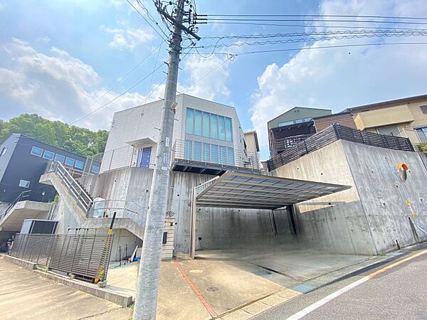 土地面積約64坪超のゆったりとお過ごしいただける広々敷地です！