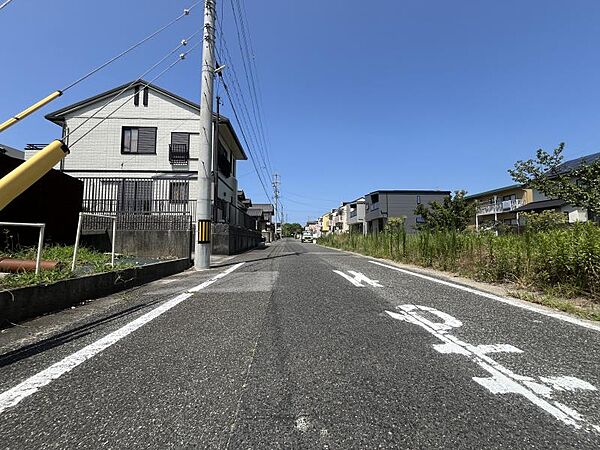 南側公道幅員約5.9ｍ、間口約6.3ｍ以上。