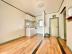 グランドールアイダＥ棟 202 2階2DKのリビング/ダイニング