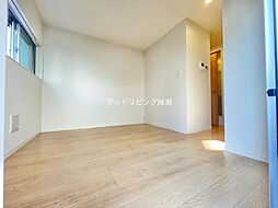 プランタン六町 202 2階ワンルームのリビング/ダイニング