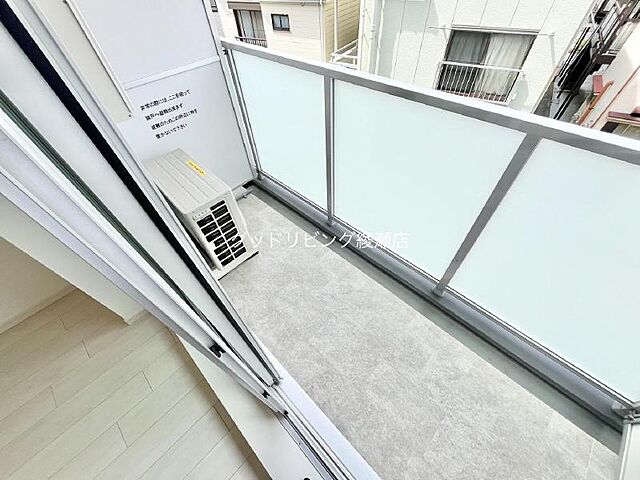 バルコニー