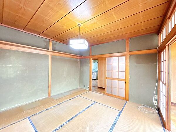 【リフォーム予定】1F約8帖和室の別アングルです。縁側、続き間でLDKを作成いたします。
