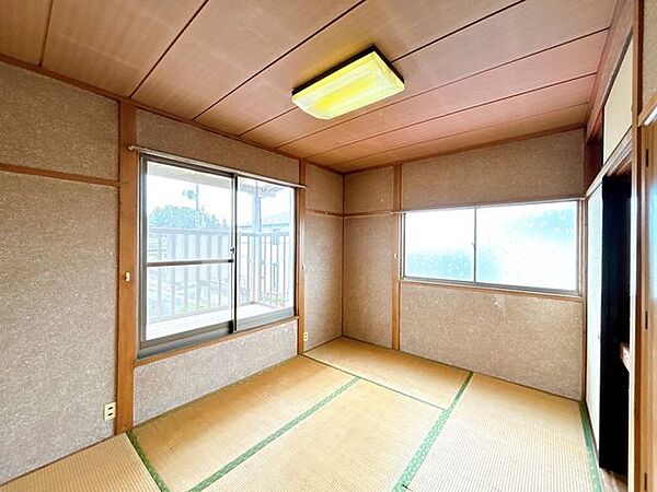 【リフォーム予定】2F西側和室です。リフォーム後は6帖の洋室になります。壁天井のクロスの張替え、フローリングの張替えを行います。
