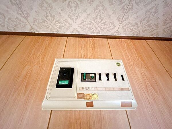 【リフォーム予定】分電盤です。新品に交換いたします。