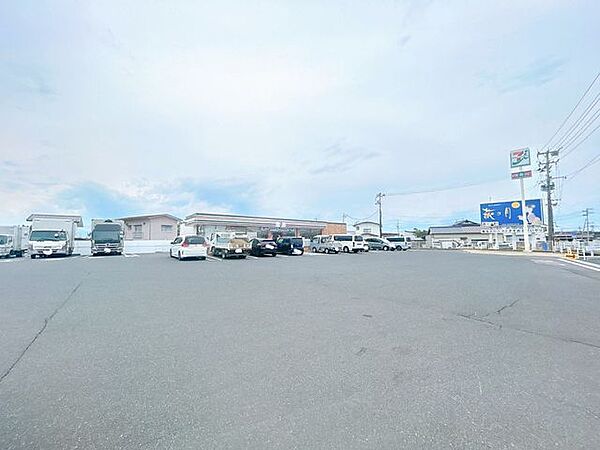 セブンイレブン古川インター店様450ｍ（徒歩6分/車1分）通勤通学途中にさっとよれる便利な立地です。